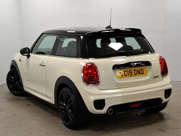 Used MINI Hatch 2019 for sale - 76301802: Photo 3