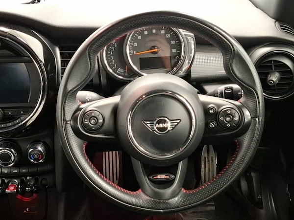 Used MINI Hatch 2019 for sale - 76301802: Photo 7