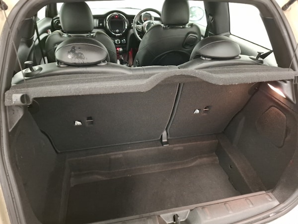 Used MINI Hatch 2019 for sale - 76301802: Photo 8