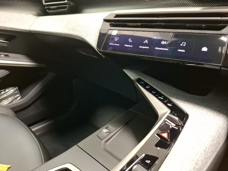 Used Peugeot 3008 2025 for sale - 77265609: Photo 18