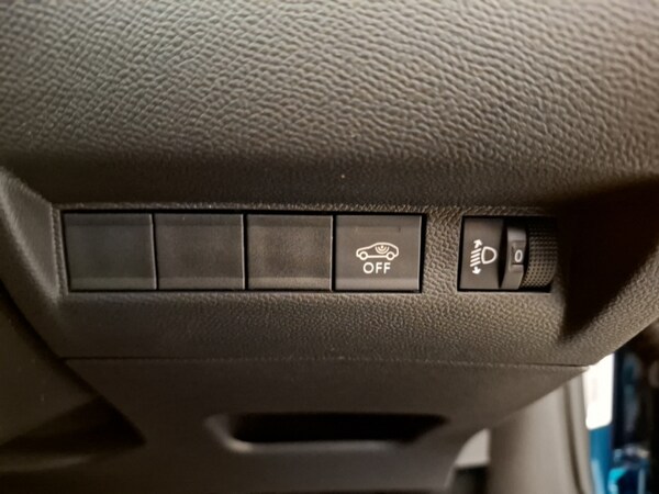 Used Peugeot 2008 2025 for sale - 76188133: Photo 10