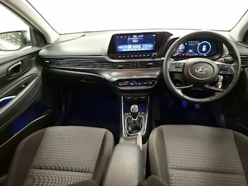 Used Hyundai i20 2022 for sale - 77702303: Photo