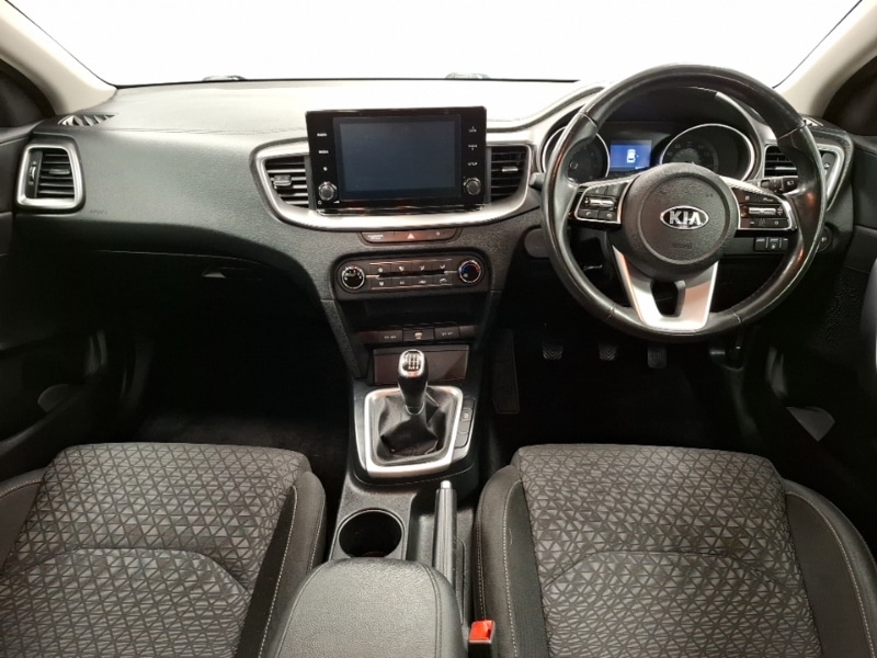 Used Kia XCeed 2020 for sale - 76331928: Photo 2