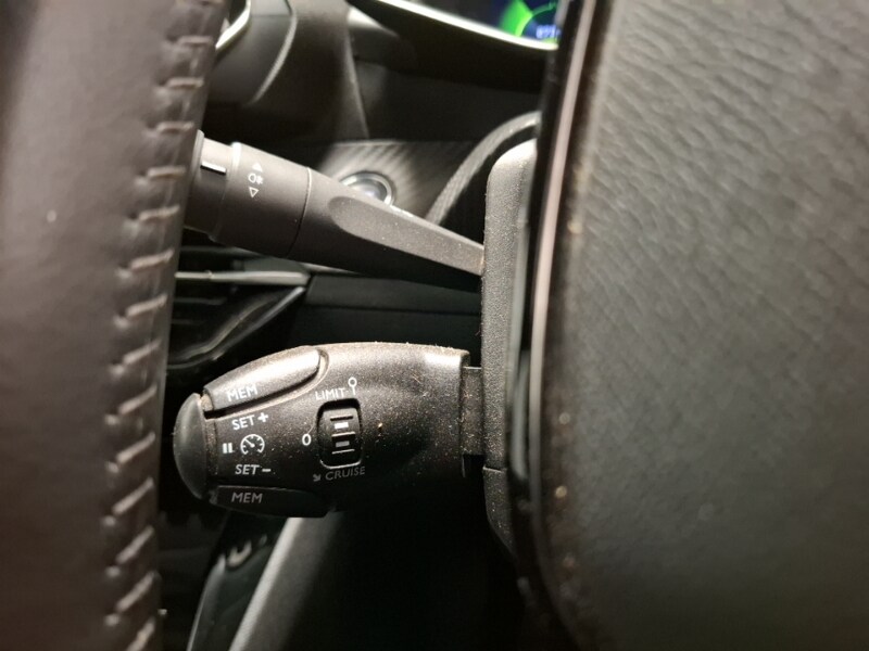 Used Peugeot 2008 2022 for sale - 77939135: Photo 15