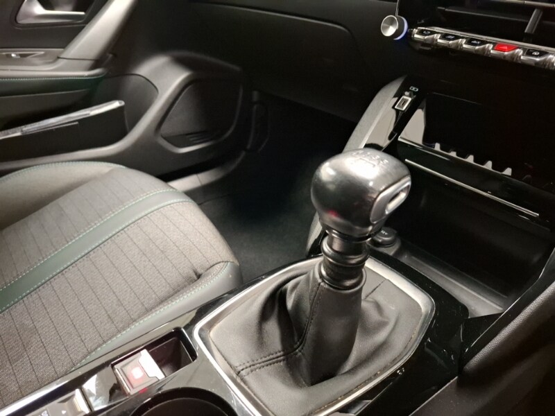 Used Peugeot 2008 2022 for sale - 77939135: Photo 18