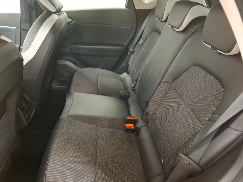 Used Renault Captur 2023 for sale - 77664265: Photo 6