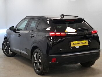 Used Peugeot 2008 2025 for sale - 77472192: Photo