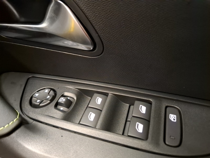 Used Peugeot 2008 2025 for sale - 76365539: Photo 12