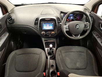 Used Renault Captur 2020 for sale - 79433211: Photo