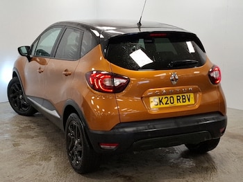 Used Renault Captur 2020 for sale - 79433211: Photo