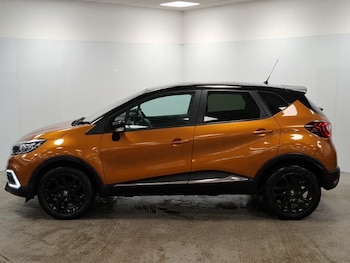 Used Renault Captur 2020 for sale - 79433211: Photo
