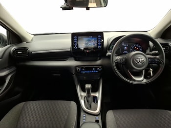 Used Toyota Yaris 2022 for sale - 77751290: Photo