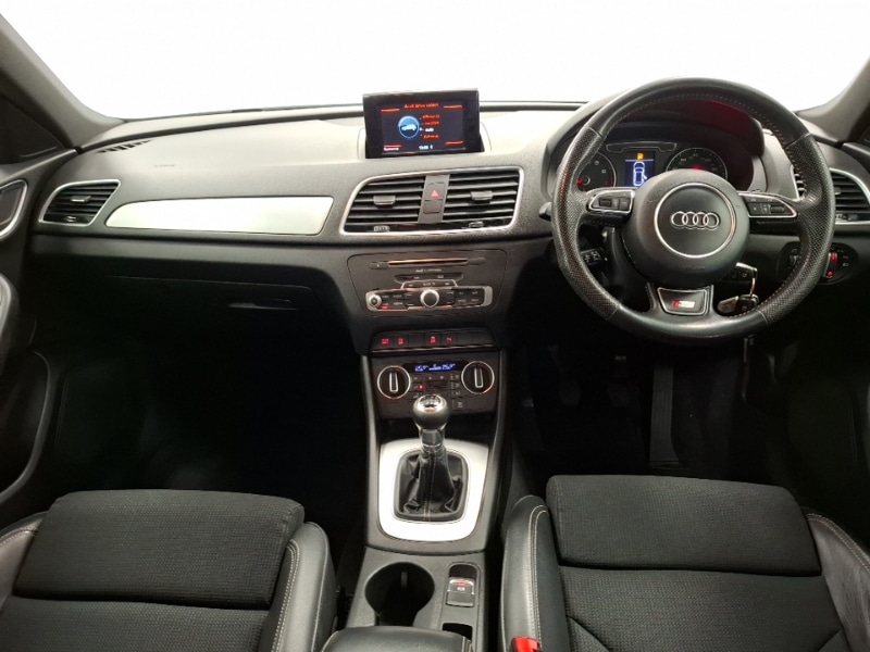Used Audi Q3 2017 for sale - 77623447: Photo 2