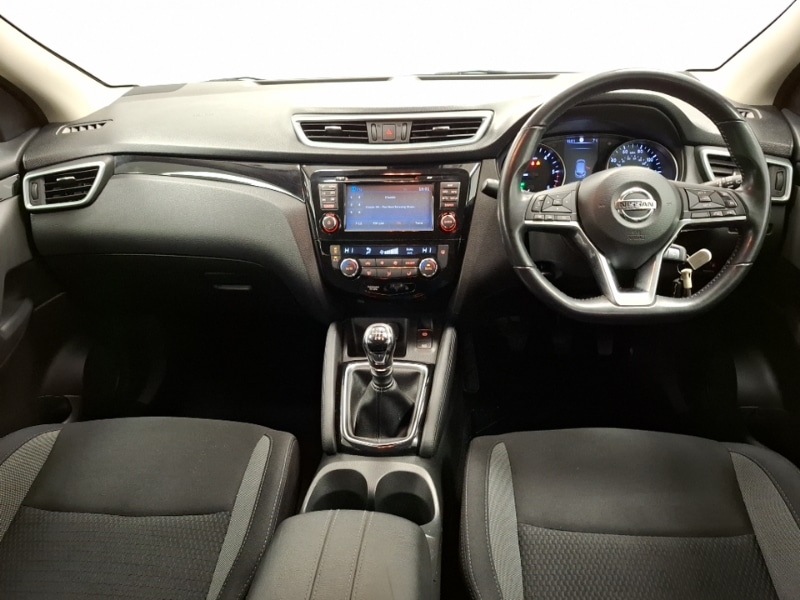 Used Nissan Qashqai 2018 for sale - 77405390: Photo 2