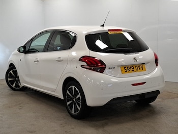 Used Peugeot 208 2019 for sale - 78700375: Photo
