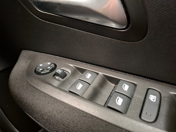 Used Peugeot 208 2021 for sale - 75617838: Photo 12