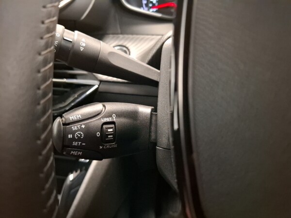 Used Peugeot 208 2021 for sale - 75617838: Photo 15