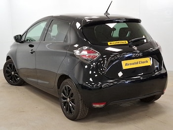 Used Renault Zoe 2021 for sale - 77716900: Photo