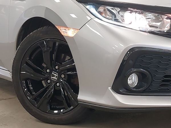 Used Honda Civic 2017 for sale - 76195515: Photo 9