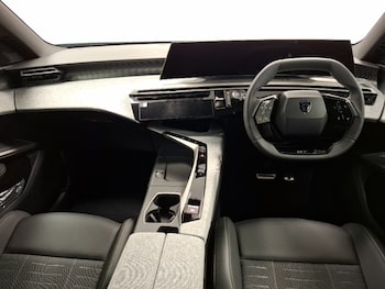 Used Peugeot 5008 2025 for sale - 75882321: Photo