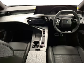 Used Peugeot 3008 2025 for sale - 75882558: Photo