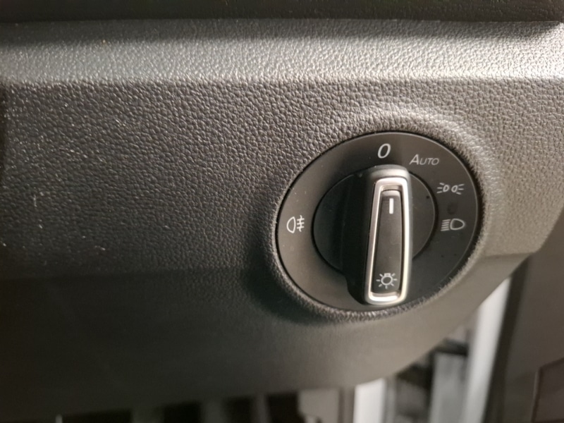 Used Volkswagen T-Roc 2018 for sale - 77823100: Photo 10