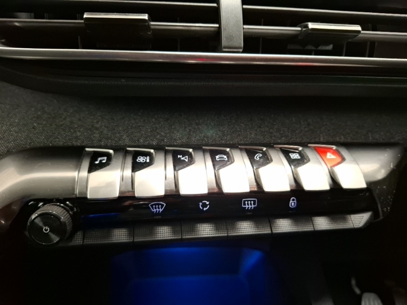 Used Peugeot 3008 2019 for sale - 76418888: Photo 17