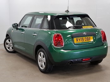 Used MINI Hatch 2019 for sale - 75290078: Photo