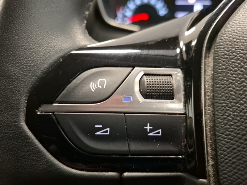 Used Peugeot 2008 2021 for sale - 78216090: Photo 14