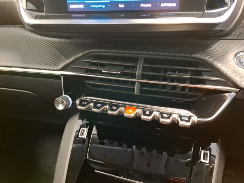 Used Peugeot 2008 2021 for sale - 78216090: Photo 17