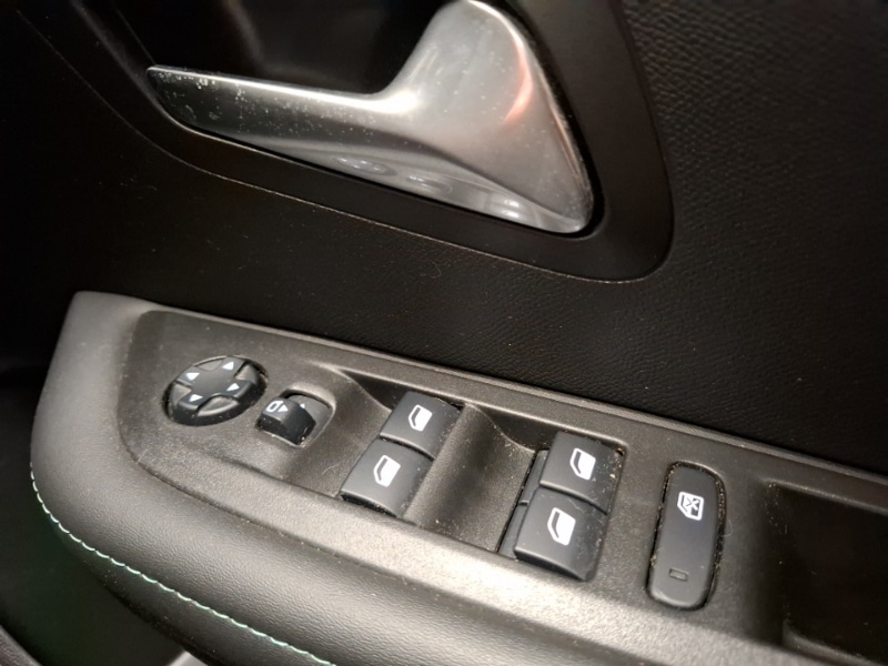 Used Peugeot 208 2020 for sale - 77228806: Photo 12