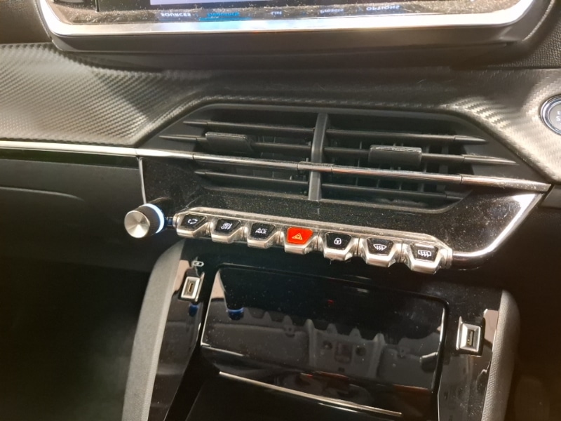 Used Peugeot 208 2020 for sale - 77228806: Photo 17