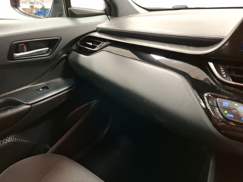 Used Toyota C-HR 2019 for sale - 77252417: Photo 11