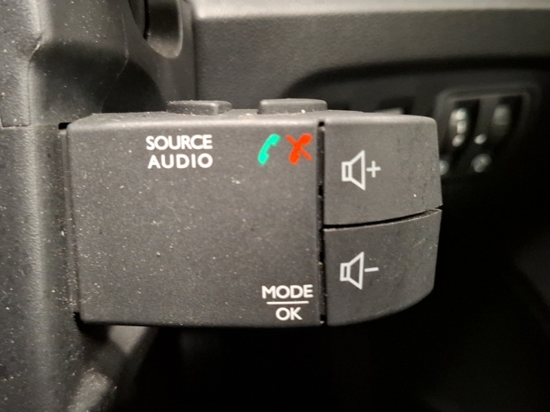 Used Renault Captur 2016 for sale - 76393163: Photo 18