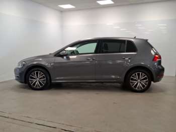 Used Volkswagen Golf 2017 for sale - 75429339: Photo