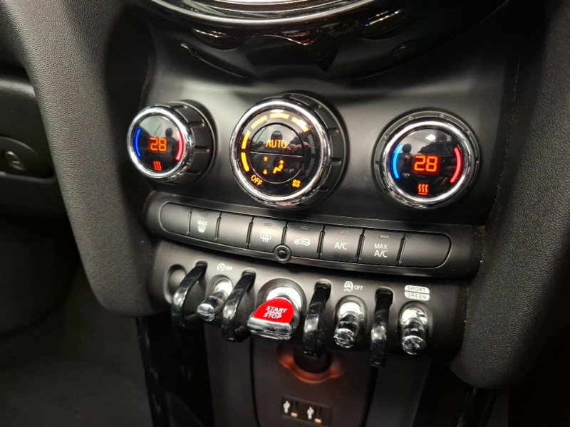 Used MINI Cooper 2018 for sale - 76435329: Photo 17