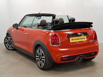 Used MINI Cooper 2018 for sale - 76435329: Photo