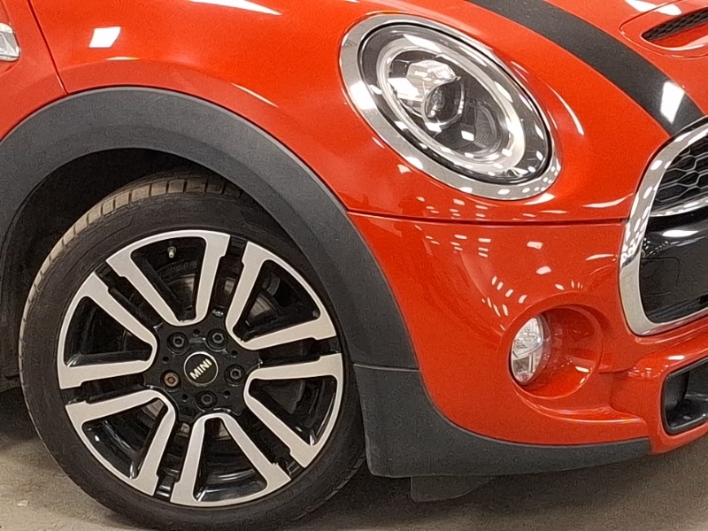 Used MINI Cooper 2018 for sale - 76435329: Photo 9