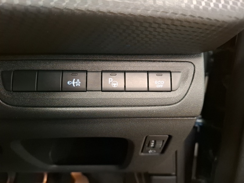 Used Peugeot 208 2018 for sale - 77907909: Photo 10