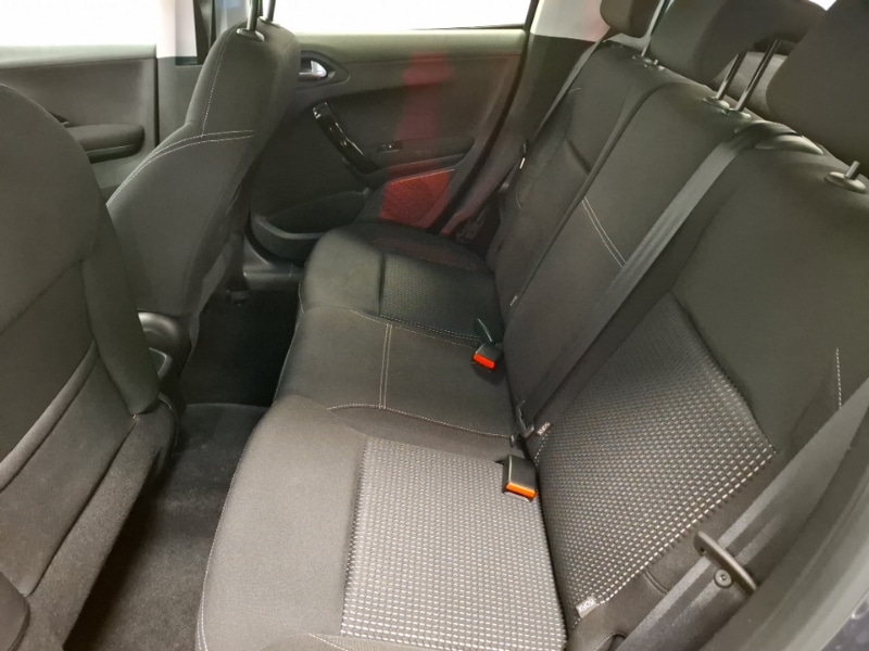 Used Peugeot 208 2018 for sale - 77907909: Photo 6