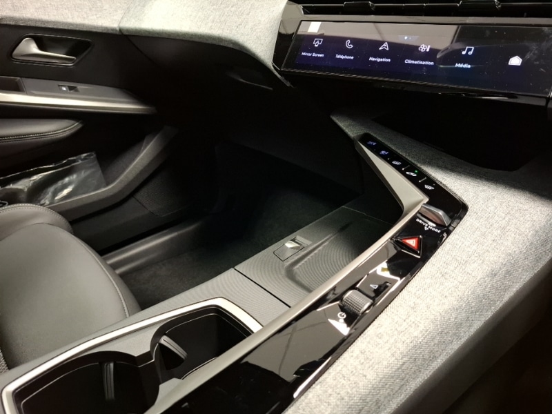 Used Peugeot 3008 2025 for sale - 76087491: Photo 18