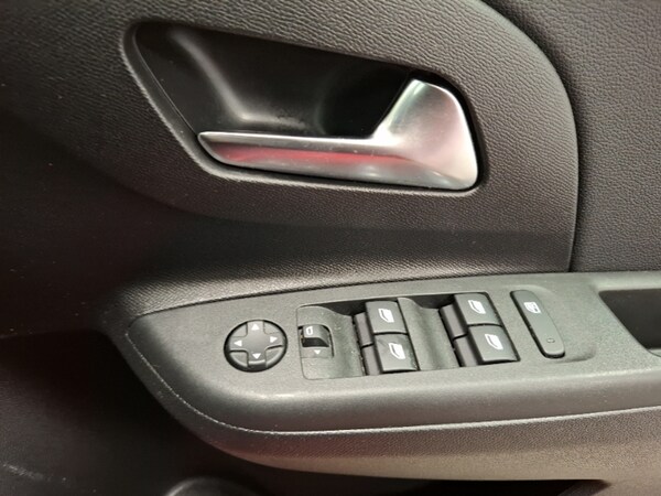 Used Vauxhall Corsa 2023 for sale - 76066655: Photo 12