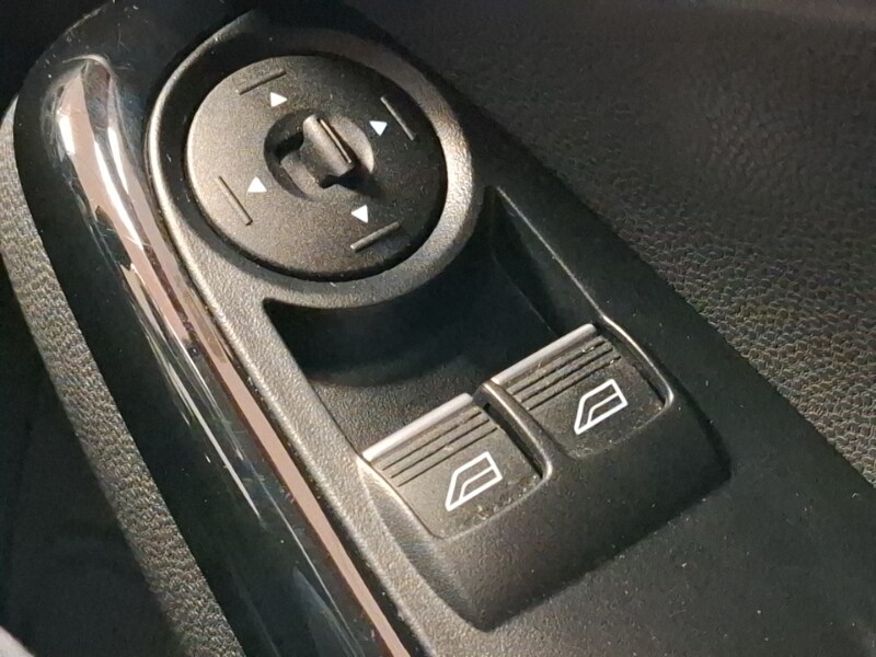 Used Ford Fiesta 2015 for sale - 76816405: Photo 17