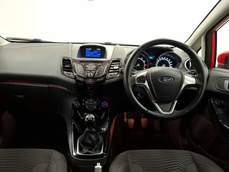 Used Ford Fiesta 2015 for sale - 76816405: Photo 2