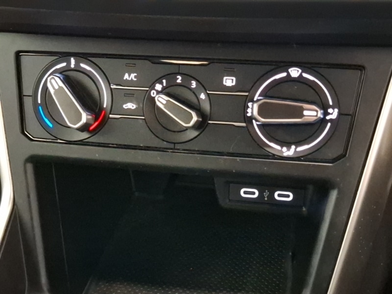 Used Volkswagen Polo 2024 for sale - 76403828: Photo 12