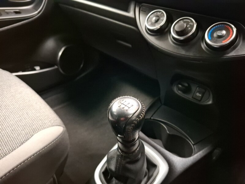 Used Toyota Yaris 2020 for sale - 77518004: Photo 18