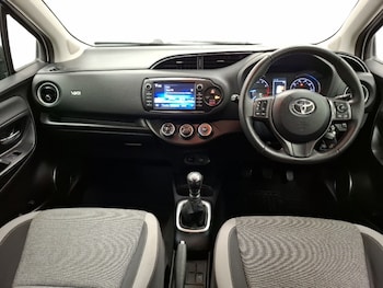 Used Toyota Yaris 2020 for sale - 77518004: Photo