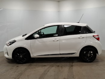 Used Toyota Yaris 2020 for sale - 77518004: Photo