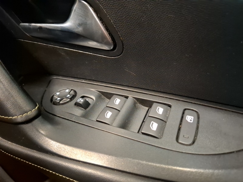 Used Peugeot 2008 2023 for sale - 77343313: Photo 12