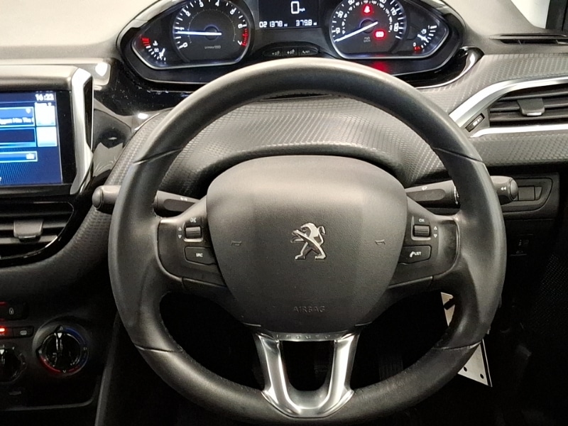 Used Peugeot 208 2017 for sale - 77956865: Photo 7